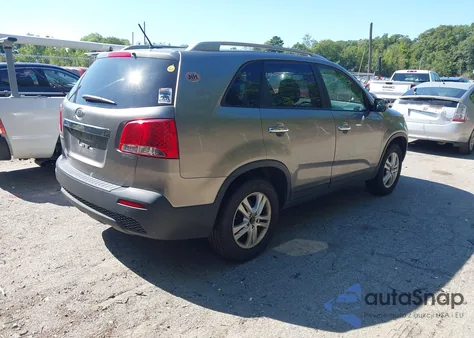 2011 Kia Sorento Lx z USA, uszkodzony, nr VIN 5XYKT3A15BG155830